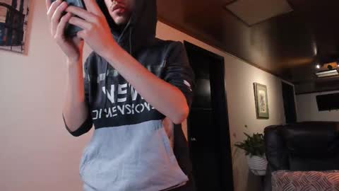 Adrian Williams online show from November 25, 10:43 pm