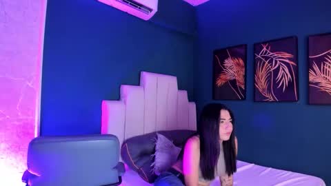 adriienne_ online show from March 15, 8:59 pm