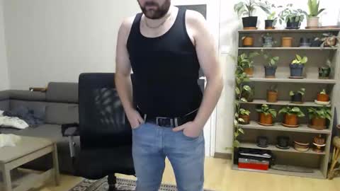 Snapshot of adultwebcamdatabase chatting on January 12, 9:09 pm Felix84 online show from January 12, 9:09 pm