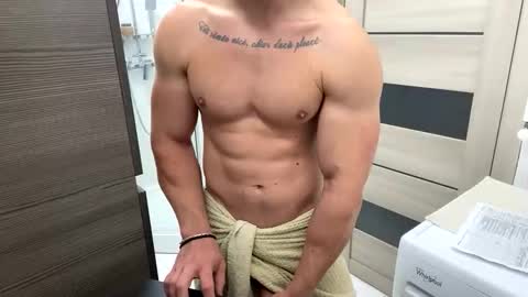 Snapshot of advp69 chatting on May 9, 12:43 pm Mrrfitt online show from May 9, 12:43 pm