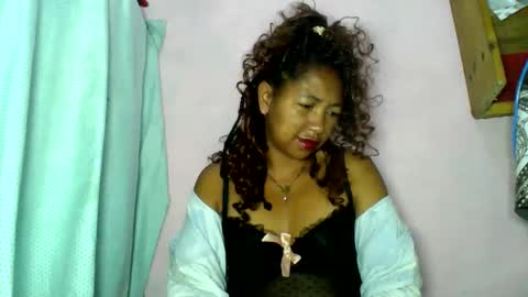 Snapshot of aelyaa chatting on May 24, 6:13 pm aelyaa online show from May 24, 6:13 pm