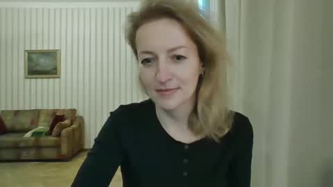 Snapshot of aeroliss chatting on May 23, 5:06 pm aeroliss online show from May 23, 5:06 pm