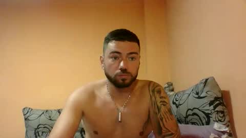 Snapshot of aerthurethan chatting on September 28, 4:51 am aerthurethan online show from September 28, 4:51 am