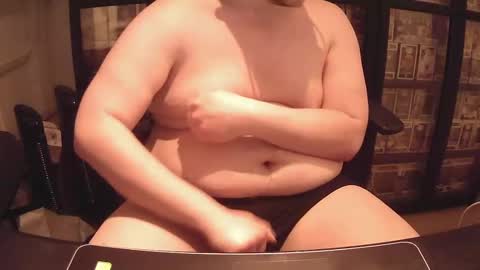 Snapshot of afattytowatch chatting on January 26, 12:37 am afattytowatch online show from January 26, 12:37 am