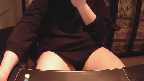 Snapshot of afattytowatch chatting on March 2, 12:20 am afattytowatch online show from March 2, 12:20 am