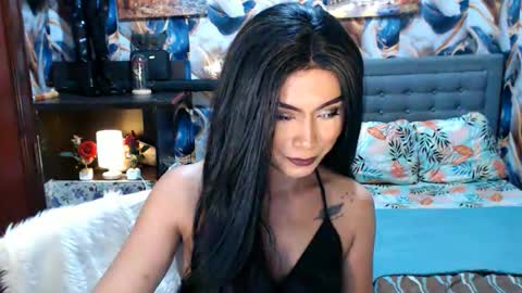 Snapshot of affairtoyourgoddesskhendra chatting on October 9, 6:06 pm Dominant Goddess Contessa online show from October 9, 6:06 pm