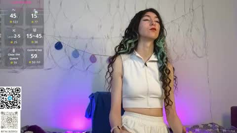 Snapshot of afina_blessyou chatting on May 23, 1:22 am Afina online show from May 23, 1:22 am