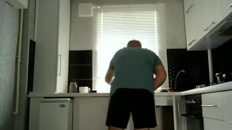 Snapshot of afonya342 chatting on May 20, 10:21 am Sasha online show from May 20, 10:21 am