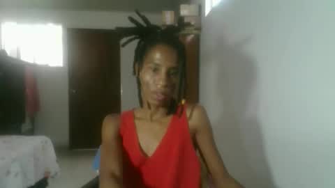 Snapshot of africadeluxe chatting on April 19, 6:10 pm Africa online show from April 19, 6:10 pm