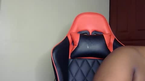 stella online show from March 31, 4:29 pm