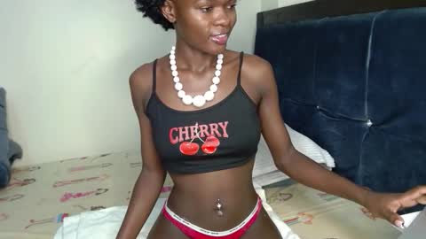 Mia online show from September 23, 6:33 pm