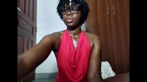 Snapshot of afro_pop chatting on April 21, 2:51 am Leah online show from April 21, 2:51 am