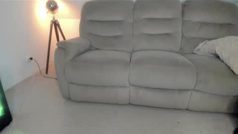 Snapshot of afrodisiacaly chatting on April 21, 12:23 am afrodisiacaly online show from April 21, 12:23 am