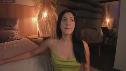 Emma online show from March 1, 9:48 pm