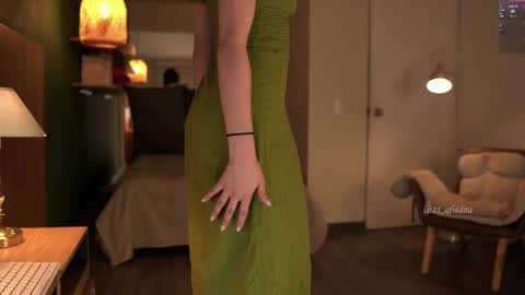 Emma online show from February 11, 1:10 am