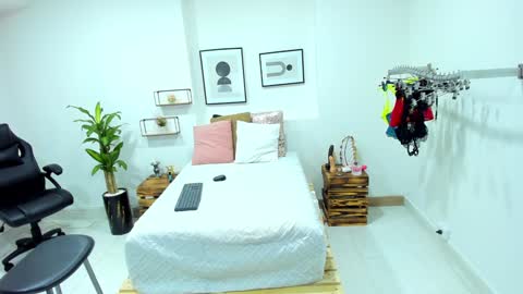 Snapshot of afrodita_martinez chatting on January 15, 3:11 am Afrodita online show from January 15, 3:11 am