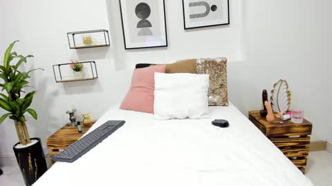 Snapshot of afrodita_martinez chatting on January 28, 7:43 am Afrodita online show from January 28, 7:43 am