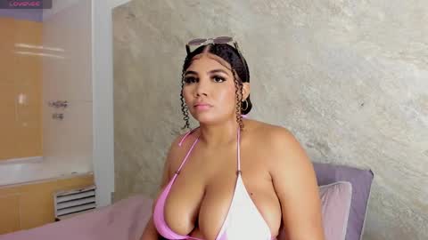 Snapshot of afrodita_roos_ chatting on May 31, 12:45 pm Afrodita Ross online show from May 31, 12:45 pm