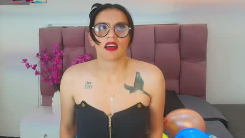 Snapshot of afrodita_rosse chatting on May 29, 9:46 pm Afrodita Rosse online show from May 29, 9:46 pm