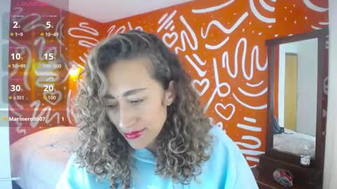 Snapshot of afrodita_solis chatting on June 17, 6:53 pm afrodita_solis online show from June 17, 6:53 pm