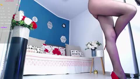 Snapshot of afroditha_ chatting on May 23, 2:43 pm Amalia online show from May 23, 2:43 pm