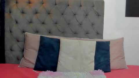 Snapshot of afrodiva69_ chatting on May 4, 5:53 pm Afro Diva online show from May 4, 5:53 pm