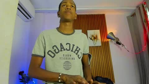 afrowayuu online show from May 28, 5:32 pm