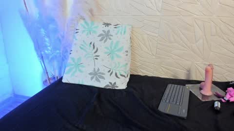 Snapshot of agata__rose chatting on January 30, 10:19 pm agata__rose online show from January 30, 10:19 pm