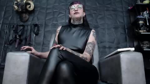Snapshot of agata_darkness chatting on April 25, 12:02 am Miss Agata online show from April 25, 12:02 am