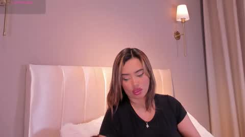 Agata Lauret online show from March 20, 3:00 am