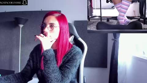 Snapshot of agatacollinsss chatting on April 22, 10:00 pm Agata Collinss online show from April 22, 10:00 pm