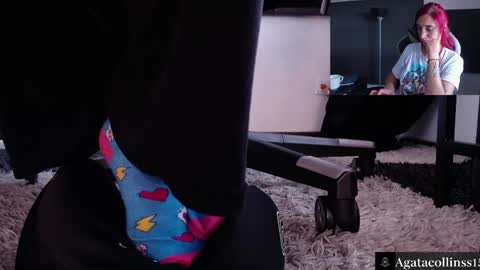 Snapshot of agatacollinsss chatting on April 27, 9:02 pm Agata Collinss online show from April 27, 9:02 pm
