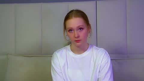 AgataFoxley online show from April 28, 6:29 am