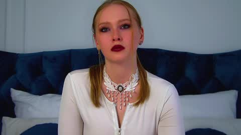 AgataFoxley online show from May 24, 6:35 pm