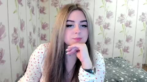 Snapshot of agatasweeti chatting on May 4, 8:38 pm Agata online show from May 4, 8:38 pm