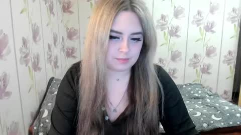Snapshot of agatasweeti chatting on May 17, 9:33 pm Agata online show from May 17, 9:33 pm