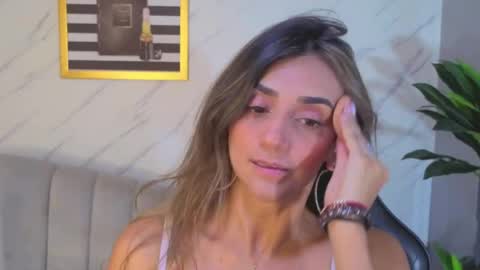 Snapshot of agatha_brooks_t chatting on May 4, 12:23 pm AGATHA online show from May 4, 12:23 pm