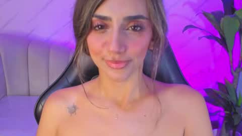 Snapshot of agatha_brooks_t chatting on May 15, 12:56 pm AGATHA online show from May 15, 12:56 pm