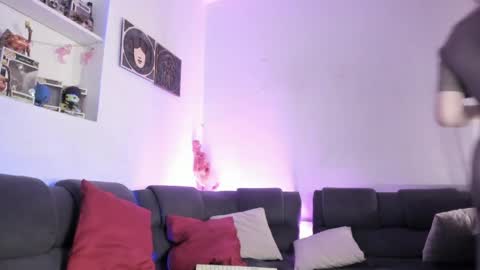 Snapshot of agathaa_ks_ chatting on May 27, 12:40 am Camila 2 online show from May 27, 12:40 am