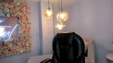 Agatha online show from February 9, 9:30 pm