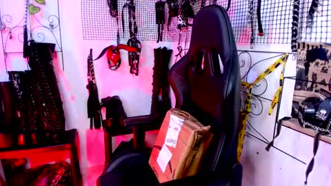 Agatha Fox online show from January 13, 7:30 pm