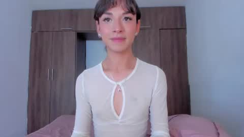 Snapshot of agathauwuart chatting on July 15, 4:40 am Agatha online show from July 15, 4:40 am