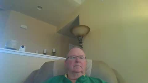 Snapshot of agedscotch chatting on January 9, 4:17 pm agedscotch online show from January 9, 4:17 pm