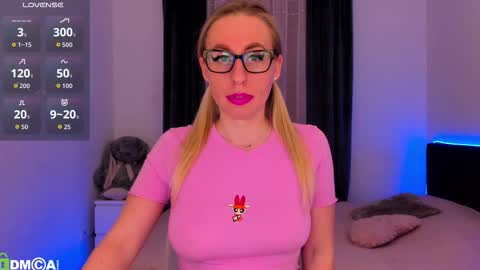 Polly online show from February 4, 3:40 pm