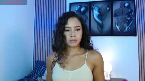 Snapshot of aghata_walkerl chatting on February 2, 9:41 am aghata walkerl online show from February 2, 9:41 am