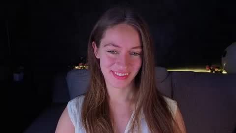 Snapshot of agnes_wells chatting on June 20, 1:19 am agnes wells online show from June 20, 1:19 am