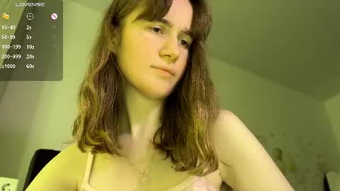 Snapshot of agniia257 chatting on July 10, 11:35 am Kleya online show from July 10, 11:35 am