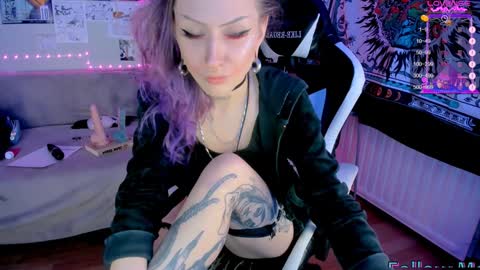 Snapshot of agonygirlxxx chatting on January 3, 9:05 pm Evexxxx EX KKKRARE online show from January 3, 9:05 pm