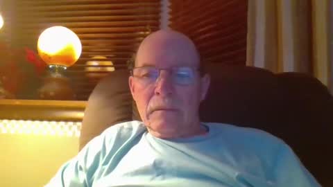 Snapshot of aguynrkfrd chatting on December 17, 10:12 am aguynrkfrd online show from December 17, 10:12 am