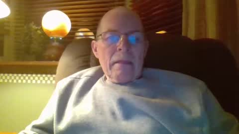 Snapshot of aguynrkfrd chatting on January 19, 10:39 am aguynrkfrd online show from January 19, 10:39 am